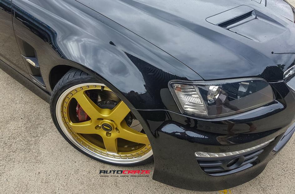 HOLDEN-COMMODORE-FR